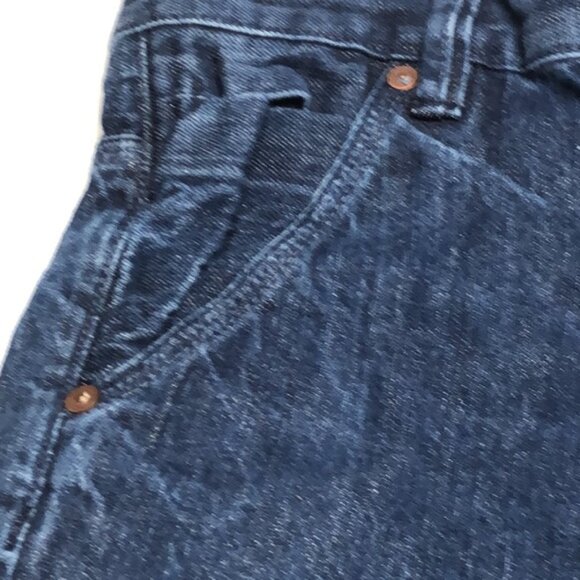 UNIQUE CROCKER HIGH-RISE CAPRI JEANS - Picture 5 of 12
